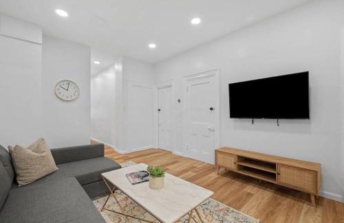 Bloomfield Appartement | Bloomfield, Shadyside !2 Modern and Spacious Two Bedroom Apt with Free Parking