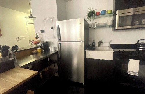 Bloomfield Appartement | Bloomfield~ West Penn~ Elevator~Parking~King Bed