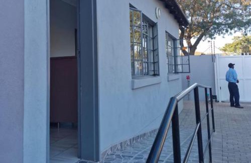 Polokwane Lit Et Petit-Déjeuner | Blooming Rose Bed and Breakfast