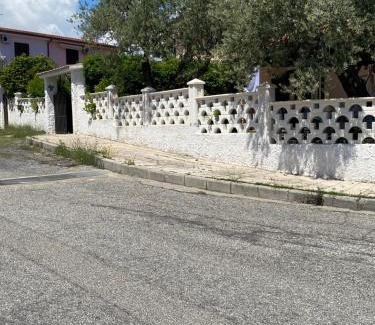 Roseto Capo Spulico Lit Et Petit-Déjeuner | Blu Mare di Irma