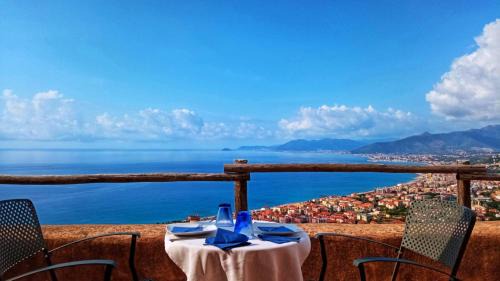 Borgio Verezzi Lit Et Petit-Déjeuner | Blu Oltremare