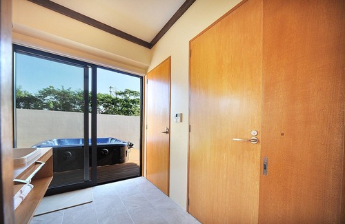 Sumuide Maison | Blu Newly built Red tile house Beach 40 seconds / Nago Okinawa