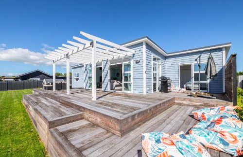 Martinborough Maison | Blue Bungalow