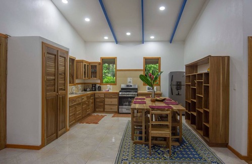 Cocles Maison | Blue Maverick for Nature lovers, with a/c, 4WD required!