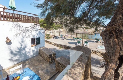 Cala San Vicente Chalet De Ski | maison de pêcheur bleu 1