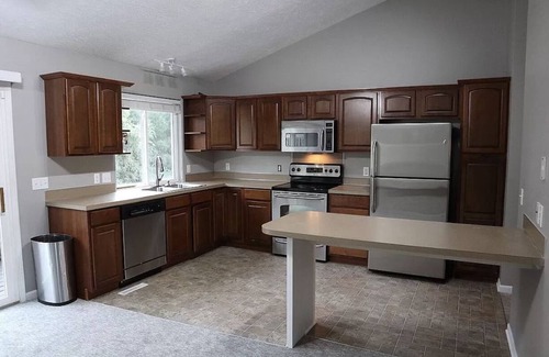 North Central Omaha Maison | Blue Getaway