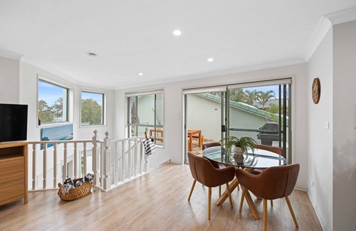 Lake Cathie Appartement | Blue Gum Apt 4 - walk to lake, beach, shops
