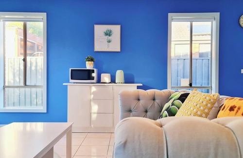 Mernda Maison | Blue Home/Comfy/Peaceful/3B House/Train Station/Parks/Sports