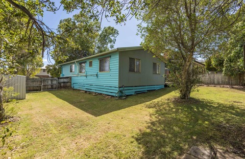 North Creek Maison | Blue House Surf Shack - Pet Friendly - Pet Friendly Authentic Beach House