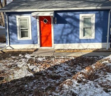 Romulus Maison | Blue MiniCastle, NEXT 2 DTW, 3BR