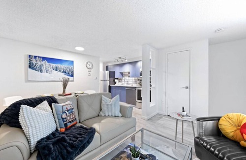 Englewood Appartement | Blue Moon Extended stays w/Casper Mattress