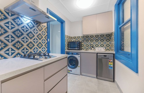 Alexandria Maison | Blue Moon Redfern Vintage House