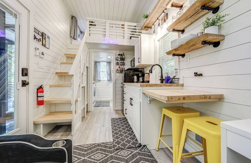 Old Fort Appartement | Blue Ridge Mountain Tiny Home: Escape to Nature!