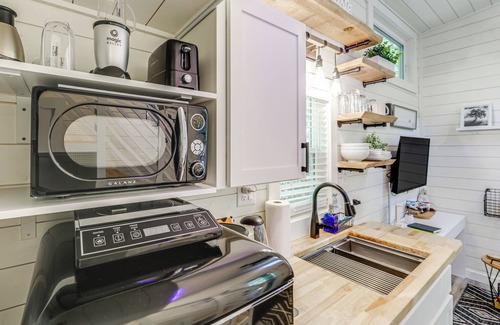 Old Fort Appartement | Blue Ridge Mountain Tiny Home: Escape to Nature!