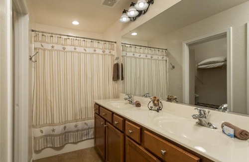 Starlight Trail Maison | Blue's Retreat 3 Bedroom by Casago