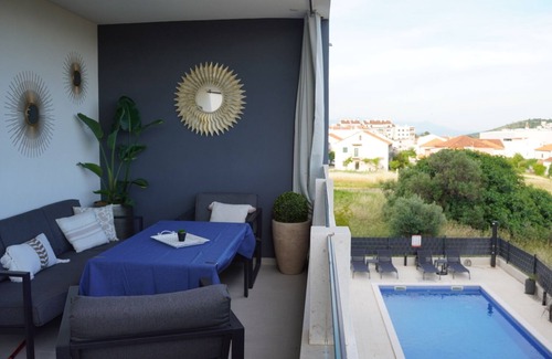 Trogir Appartement | Blue Shell Trogir 2-bedroom apartment with pool