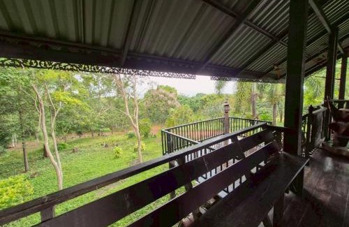 Kaset Sombun Maison | Blue Sky Hills Home Stay