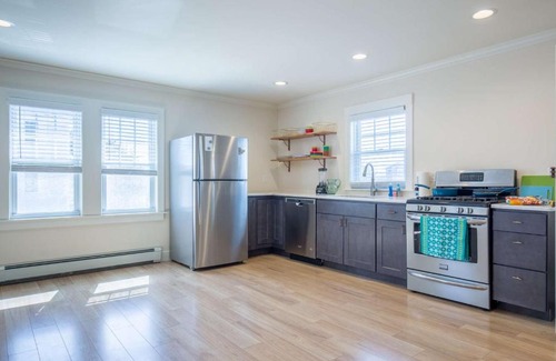 Salisbury Maison | Blue Star