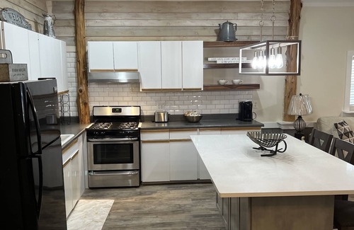 Littleton Maison | Blue Tranquility at Lake Gaston