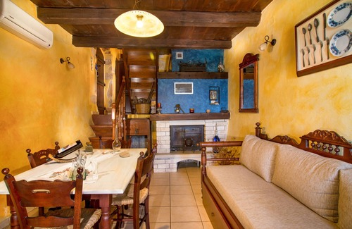 Samonas Maison | Villa bleue Mantzourana - 1 chambre - 2 balcons - Vue mer et montagne