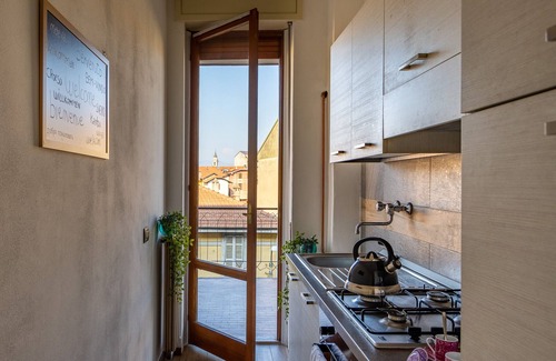 Arona Appartement | Blue Wave Apartment [ Arona - Lago Maggiore]
