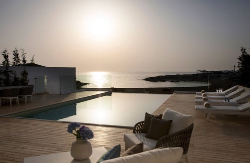 Pernera Villa | PRBW5 Blue Protaras Seafront Villa 3
