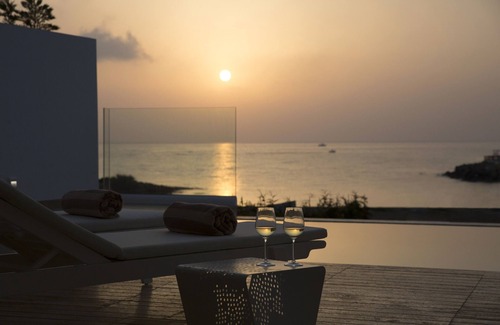 Pernera Villa | PRBW5 Blue Protaras Seafront Villa 3