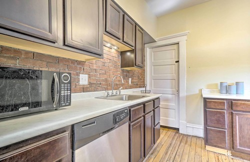 Downtown Columbus Maison | 'Blue Yonder' Half Mi to Children's Hospital