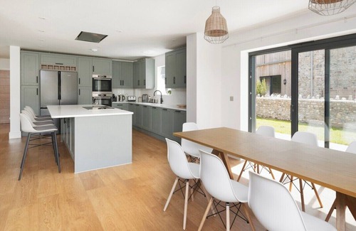 Holcombe Maison | Bluebell Barn - Cookswood