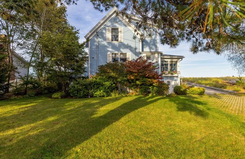 Biddeford Pool Maison | Bluebell Cottage Beachfront Vacation