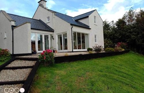 Aghnablaney Maison | Bluebell lake house
