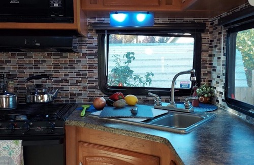Starcrest Maison | Blueberry Dreamer - Comfy Clean Sweet Retreat WiFi