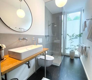 Tutzing Appartement | Blueberry Living - Design-Apartments am Starnberger See, Natur & Erholung, Privatparkplatz, nur 400 m zum See