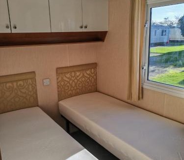 Scratby Appartement | Bluebird Skies - A cosy getaway