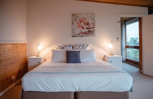 Lovedale Cabine | Bluebush Estate - The Lodge - Group Accommodation at it's Best!