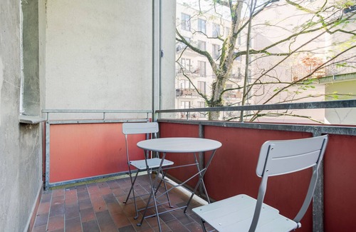 Alt-Treptow Appartement | Blueground | Alt-Treptow, balcony, nr Spreeufer