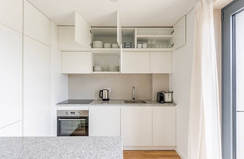 Casal da Ladeira Appartement | Blueground | Alvalade, balcony, nr Gulbenkian
