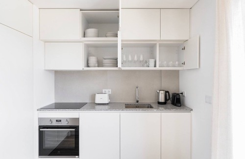 Casal da Ladeira Appartement | Blueground | Alvalade, balcony, nr Campo Pequeno