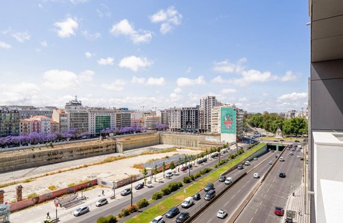 Casal da Ladeira Appartement | Blueground | Alvalade, balcony, nr Campo Pequeno