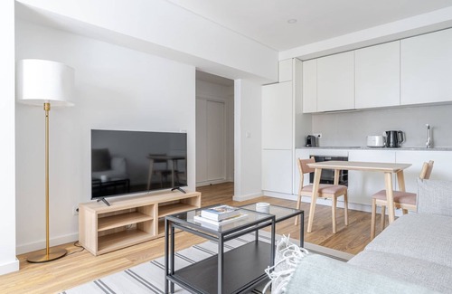 Casal da Ladeira Appartement | Blueground | Alvalade, balcony, nr Campo Grande