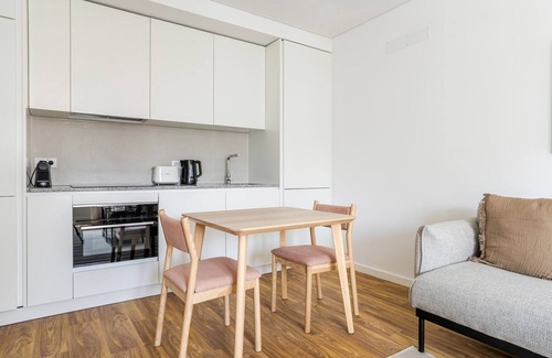 Casal da Ladeira Appartement | Blueground | Alvalade, balcony, nr Campo Grande