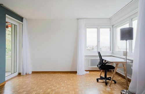 Horgen District Appartement | Blueground | Au, w/d, 3 min to market by bus