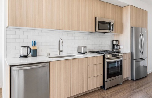 Belmont Appartement | Blueground | Belmont, pool, nr Coyote Point