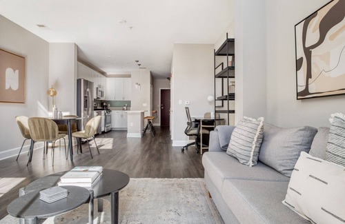 Bethesda Maison | Blueground | Bethesda, fitness center, nr Cabin John Park