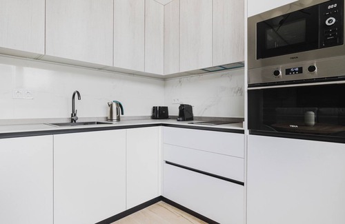 Cotos Appartement | Blueground | Castilla, AC & w/d, nr Retiro
