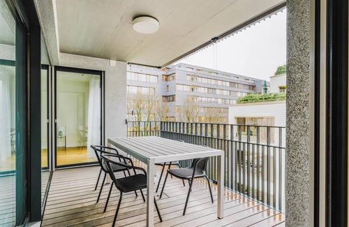 Escher Wyss Appartement | Blueground | Escher Wyss, elev & w/d, nr market
