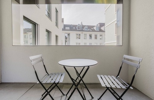 Center Appartement | Blueground | Gewerbeschule, w/d, fully furnished