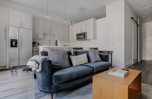 Highland Appartement | Blueground | Highland 1bd apartment