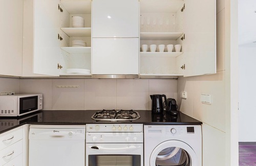 La Maternitat i Sant Ramon Appartement | Blueground | La Maternitat, balcony, near Camp Nou