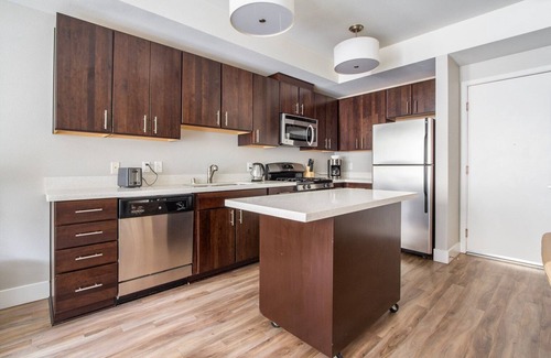 Mountain View Appartement | Blueground | Mountain View, pool, nr Shoreline Park